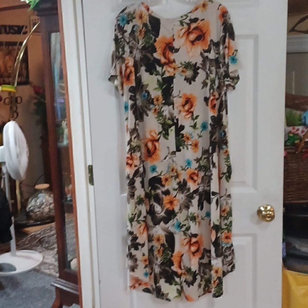 42 Pops High Low Dress - Picture 7 of 7